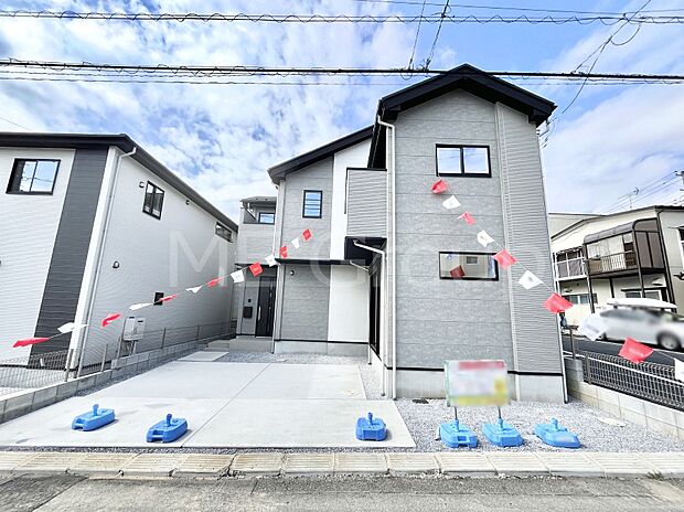 ~Exterior~ 首都圏で憧れのスローライフ♪緑に囲まれた土地は都会の喧騒を忘れられそう。四季を通じて自然と触れ合えるスポットが周辺には盛りだくさん!住みたくなる家。暮らしたい町。
