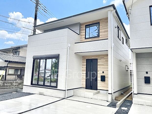 ◆1号棟◆~Exterior~ 角地により陽当り・風通し良好です。うららかな陽射しがどのお部屋にも降り注ぎますように、快適さを追求した間取設計。生活を恵みの豊かな永住の地へと変えてくれます。
