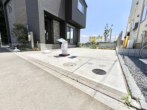 【駐車場】生活に欠かせない駐車スペース。 