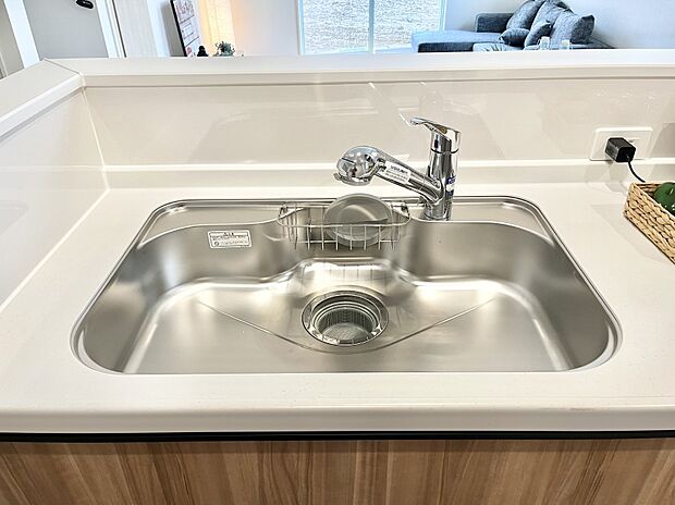 【その他設備(キッチンシンク)】使い勝手の良いキッチンシンク。