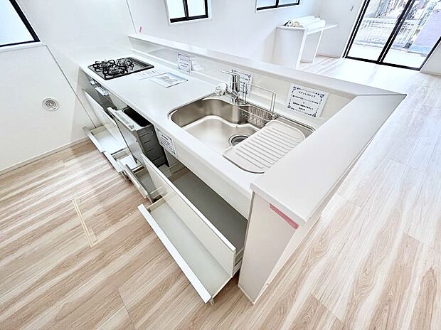 【その他設備(スライド収納)】使いやすさを優先したスライド式収納タイプ!