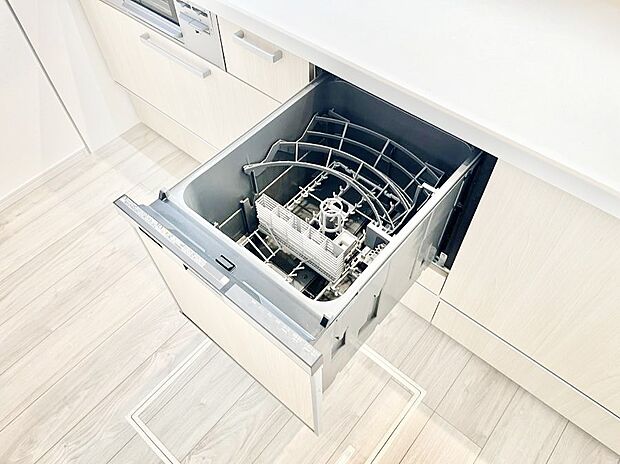 【その他設備(食洗機)】面倒なお片づけは食洗機にお任せ!家事の負担が減って、時間にも気持ちにもゆとりができます。