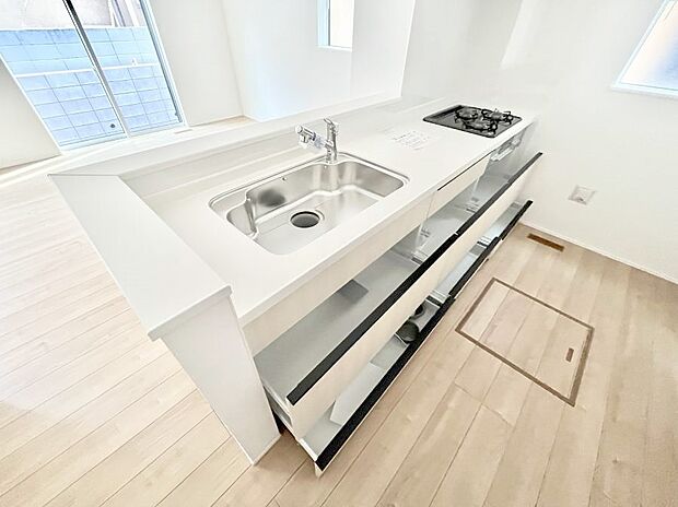 【その他設備(スライド収納)】使いやすさを優先したスライド式収納タイプ!