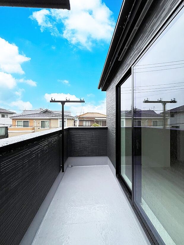 【バルコニー】風通しの良いバルコニー