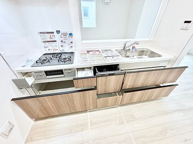 【その他設備(スライド収納)】使いやすさを優先したスライド式収納タイプ！