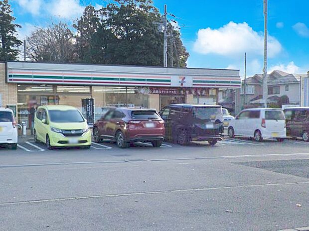 セブン-イレブン-印西高花団地前店(約300m)