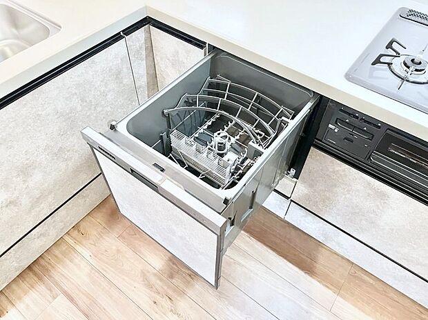 【その他設備(食洗機)】面倒なお片づけは食洗機にお任せ！家事の負担が減って、時間にも気持ちにもゆとりができます。