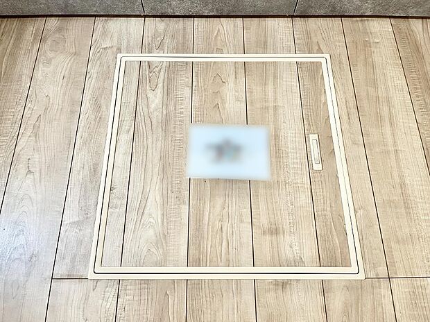 【その他設備(床下収納)】床下収納付き！日用品・非常用品の収納にも大活躍。