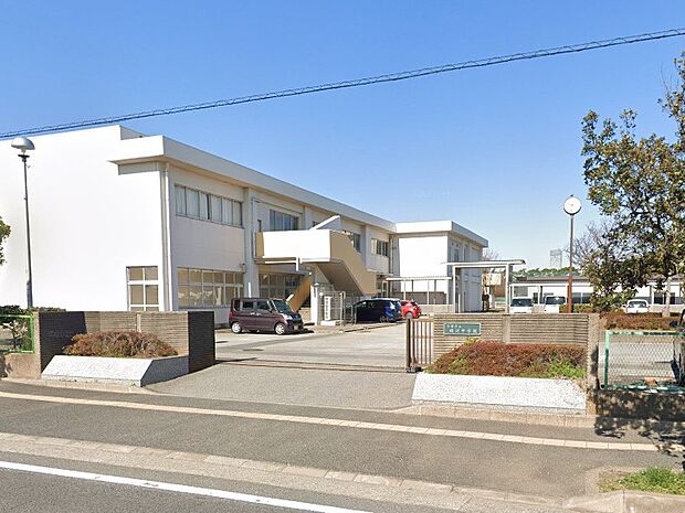 千葉市立磯辺中学校(約548m)