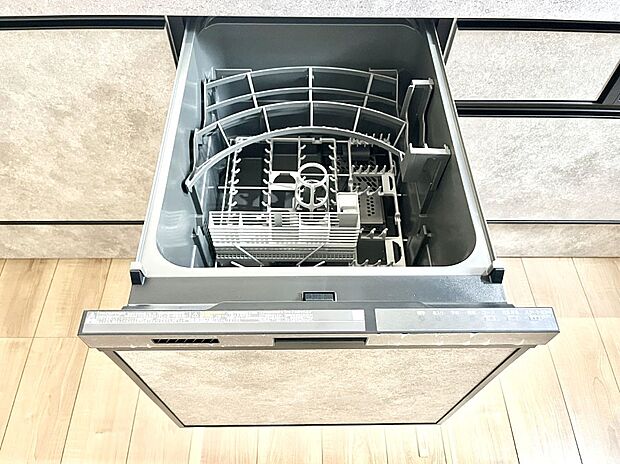 【その他設備(食洗機)】◆1号棟◆面倒なお片づけは食洗機にお任せ!家事の負担が減って、時間にも気持ちにもゆとりができます。
