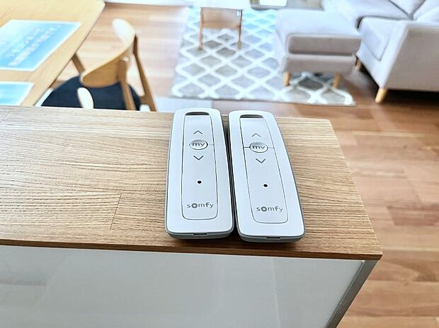【防犯設備(電動シャッターリモコン)】防犯ばっちり!電動シャッターリモコン