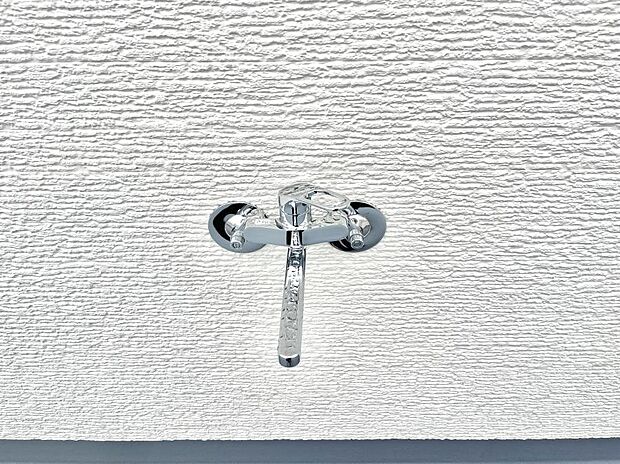 【その他設備(屋上水栓)】屋上水栓があればお掃除も楽々です。