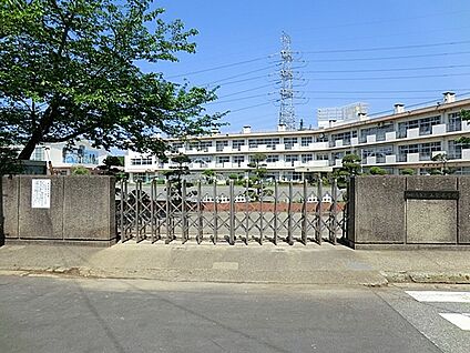四街道市立山梨小学校 650m