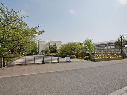 白井市立大山口中学校 2900m
