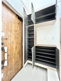 その他設備(シューズボックス)