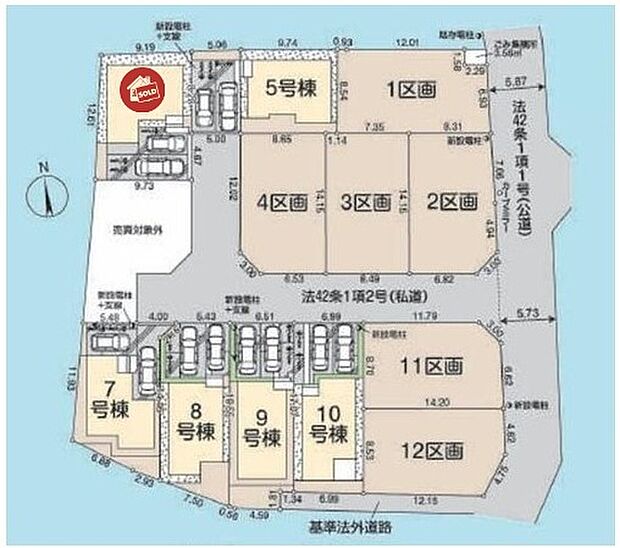 通りより少し奥へ入っておりますので、プライベート空間を確保できる敷地延長の土地です!駐車スペースはお車2台分あるのでご家族の自転車の駐輪や来客時の駐車場にも困りません♪