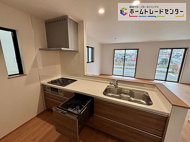 ☆『毎日早く家に帰りたくなる。』そんなマイホームにお住まいになりませんか?大切な家族が、安心して・快適に毎日過ごすことが出来る…。ささやかだけれども一番大切なこと♪この邸で叶えられます!!