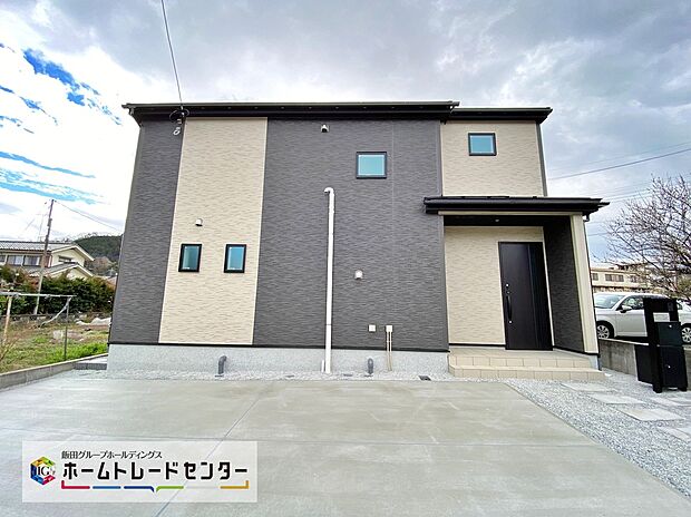 ☆青梅市畑中の全1棟のご案内を開始致しました！洗練されたデザインのお洒落なお住まいです。カースペースも2台分ございます！通勤で車をお使いの方にも大変オススメです！