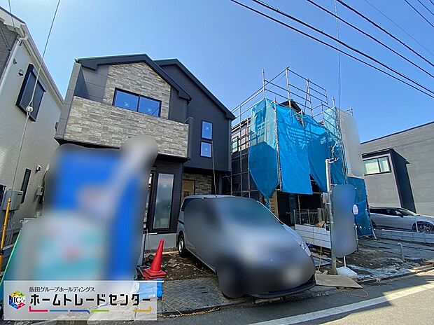 ☆前面道路は車通りが多くないので、お車の出し入れもラクラクです♪一戸建ては都心部などの物件を除き、駐車スペース付きの物件が一般的。玄関と駐車スペースとの行き来もしやすく、天候が悪い日などに便利です。