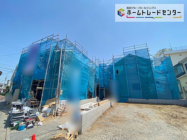 ☆街に溶け合う美しい景観を生みだしているにも関わらず、採光や風通しを考えて設計された間取り。近隣との視線を考え、街全体で調整される窓位置。外観だけでなく、そこに住まうご家族の心地よさを最優先しました。