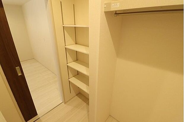 【リビング以外の居室】住まい購入では、広さやプランなどさまざまな希望や条件があるもの。そのなかで、お子さまが健やかに成長できる家かどうかも重視したいところですよね♪