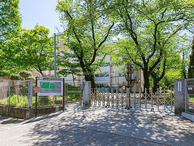 東大和市立第一中学校(約2,100m)