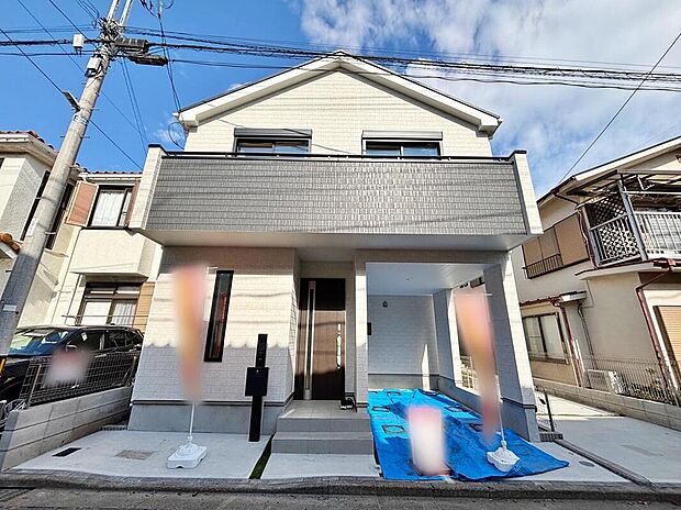 【現地外観写真】☆物件の陽当りや通風・仕様設備やお部屋の大きさの比較、近隣・周辺環境や街並みなど、資料には掲載していない情報が現地にはたくさんあります。ぜひ、建物だけでなく周辺環境もご確認ください!