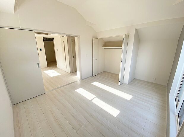 【☆Room☆】住まう方でカスタマイズしていただけるシンプルなデザインの内装。ご自身で素敵な空間を創り上げられます。