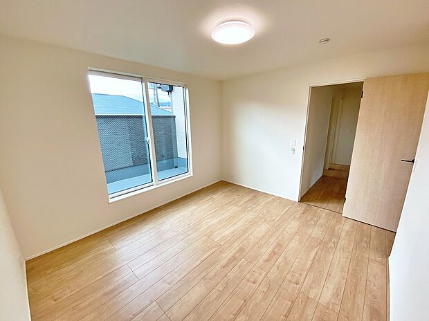 【☆Room☆ 】☆Room☆
仕事、家事、それに育児と毎日忙しく、自分の時間をなかなか取れないのが共働きライフ。でも、住まいの選び方次第では時間に余裕が生まれ、気持ちもゆったり。趣味だって楽しめるかも( *´艸｀)