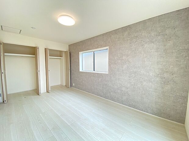 【☆Room☆ 】☆Room☆
一人にひと部屋？収納？書斎？趣味部屋？あるいは客室？部屋数の多い間取りは、家族構成やライフステージの変化にも柔軟な対応を可能にし、家族の選択肢を広げます。