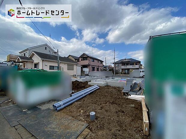 【現地外観写真】住環境良好な人気の低層住居専用地域に立地しております。守られた環境は、お子様との暮らしにもおすすめです。