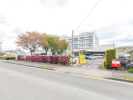 医療法人社団仁成会高木病院 1400ｍ(徒歩18分／自転車6分)