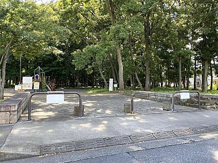 新田山公園 10ｍ(徒歩1分)