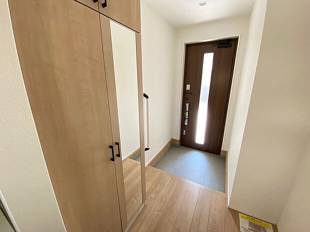 【☆Entrance☆ 】☆ひとたび扉を開けばそこに待っているのは上質な空間とマイホームでの新生活をイメージさせる優雅なひととき。「この家なら…」ではなく「ここに住みたい♪」と思う感動をお届けいたします。