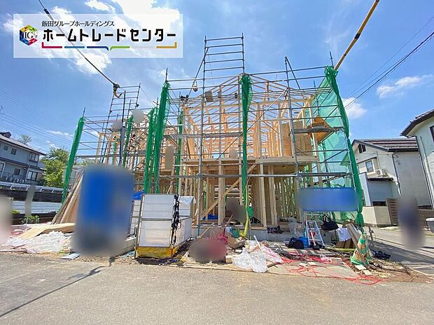 【前面道路含む現地写真】☆緑豊かな公園が近く、自然と調和できる穏やかな暮らしを楽しむことができます♪さまざまな設備や間取り、住み心地をぜひ現地でご確認ください♪当日の見学予約も承ります。お気軽にお問合せください。