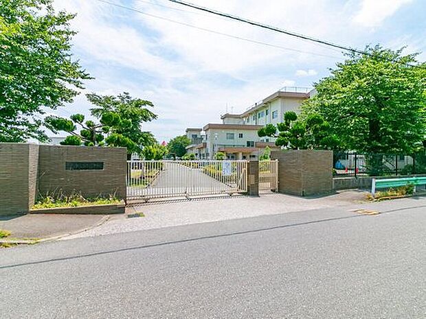 昭島市立多摩辺中学校(約400m)