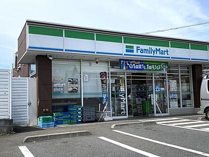 ファミリーマート武蔵村山残堀店 600ｍ(徒歩8分)