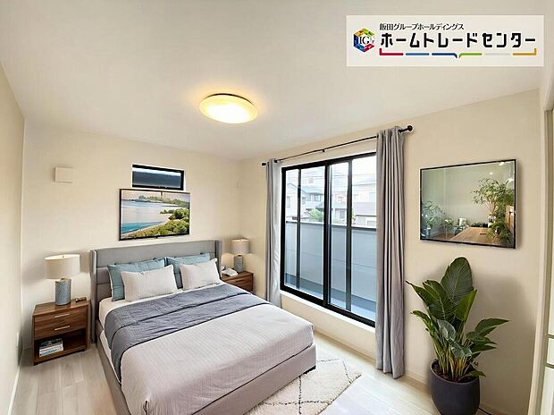 【☆Room☆ 】☆Room☆
バルコニーに面したお部屋は、通風・採光共に良好な上、解放感タップリ♪
明るいお部屋は住まう人の心も明るくしてくれますね☆(家具はCGです)