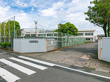 日野市立三沢中学校 1300m(徒歩17分)
