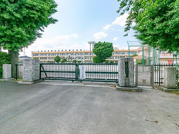 あきる野市立東秋留小学校(約280m)