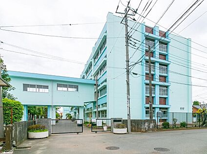 昭島市立清泉中学校 350ｍ(徒歩5分)