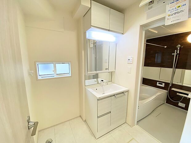 【☆Powder Room☆ 】☆Powder Room☆ 明るく清潔感溢れるサニタリースペース。毎日使う場所だからこそ、快適な空間となっております。