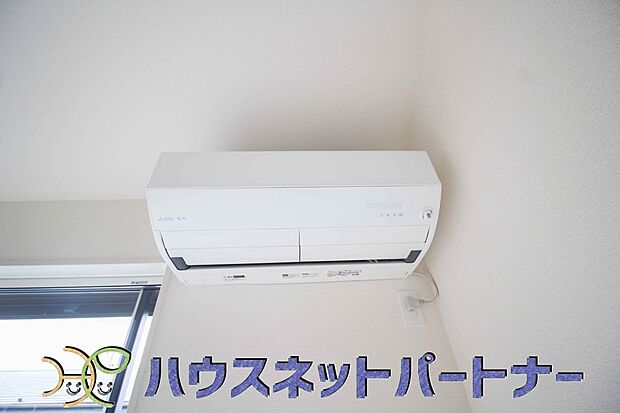 【その他設備(エアコン)】リビングにエアコン1台設置済