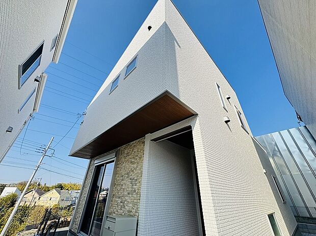 【ブランピュールたまプラーザ全3棟（2025年11月25日）】賢く健やかに、お子さんの成長を見守る自然素材。機能性重視、流れるような家事動線と子育て目線のアイデア満載プラン。女性目線のきめ細やかな優しいプランニング。