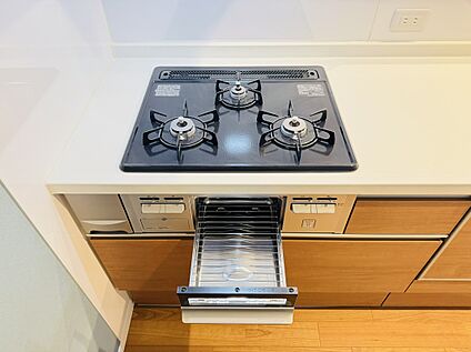 ３口コンロ　Panasonic製システムキッチン