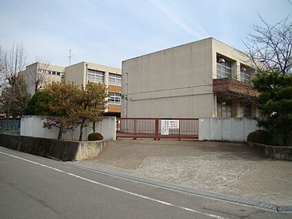 城陽市立西城陽中学校 徒歩750m