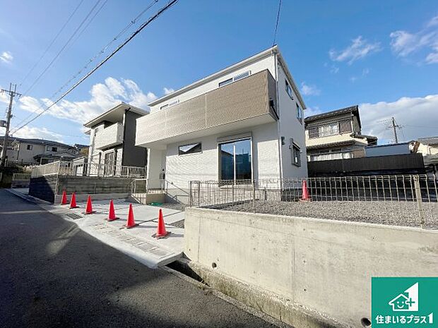 【外観】安心の10年保証!外観を美しく保ち、雨水で汚れを落とします!気になることがありましたら、お気軽にお問い合わせください!