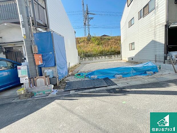 【外観】現在建築中!落ち着いた街並みで新生活を始めることが出来そう!周辺の物件も併せてご紹介させて頂きます!