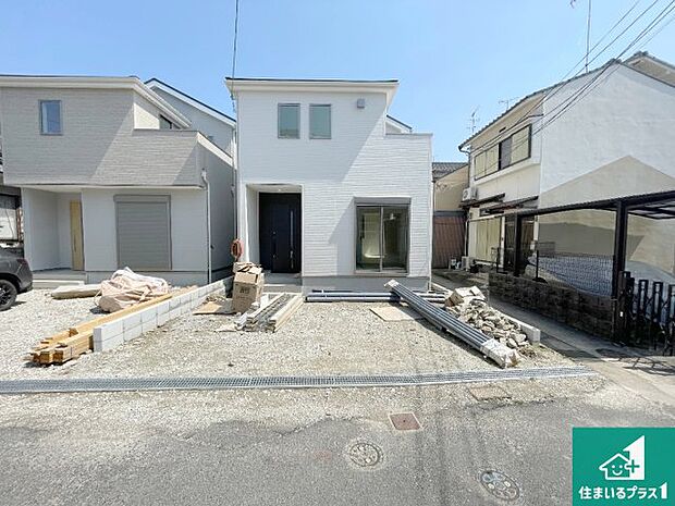 【外観】安心の10年保証！外観を美しく保ち、雨水で汚れを落とします！気になることがありましたら、お気軽にお問い合わせください！