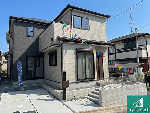 【外観】安心の10年保証！外観を美しく保ち、雨水で汚れを落とします！気になることがありましたら、お気軽にお問い合わせください！